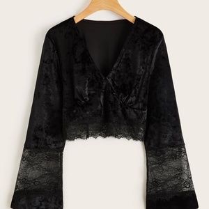 Black Velvet V Neck Long Sleeve Lace Top Size Small